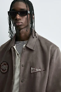 BLOUSON EFFET DAIM PIÈCES ET BRODERIES