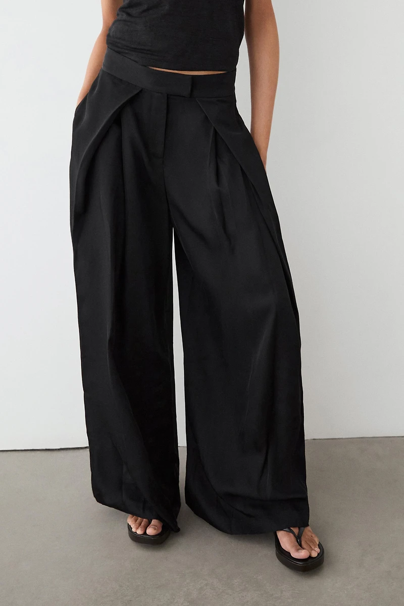 Satin trousers with darts