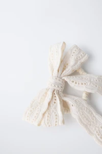 TWO-PACK OF HAIR SCRUNCHIES WITH CUT-OUT BOWS