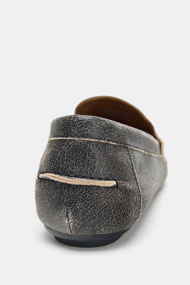 DISTRESSED LEATHER LOAFERS