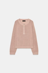 PULL EN MAILLE À BOUTONS