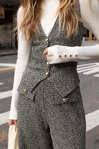 STRUCTURED BUTTON VEST
