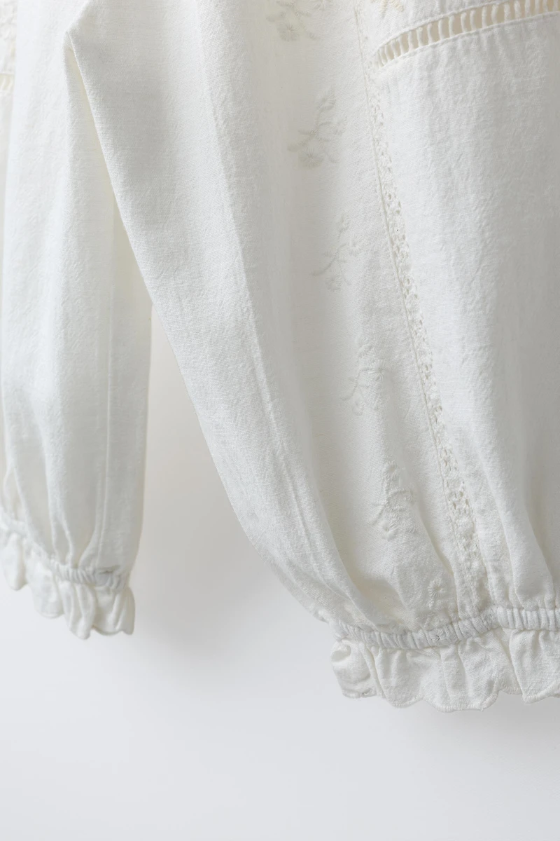 EMBROIDERED JOGGER PANTS WITH COTTON AND LINEN