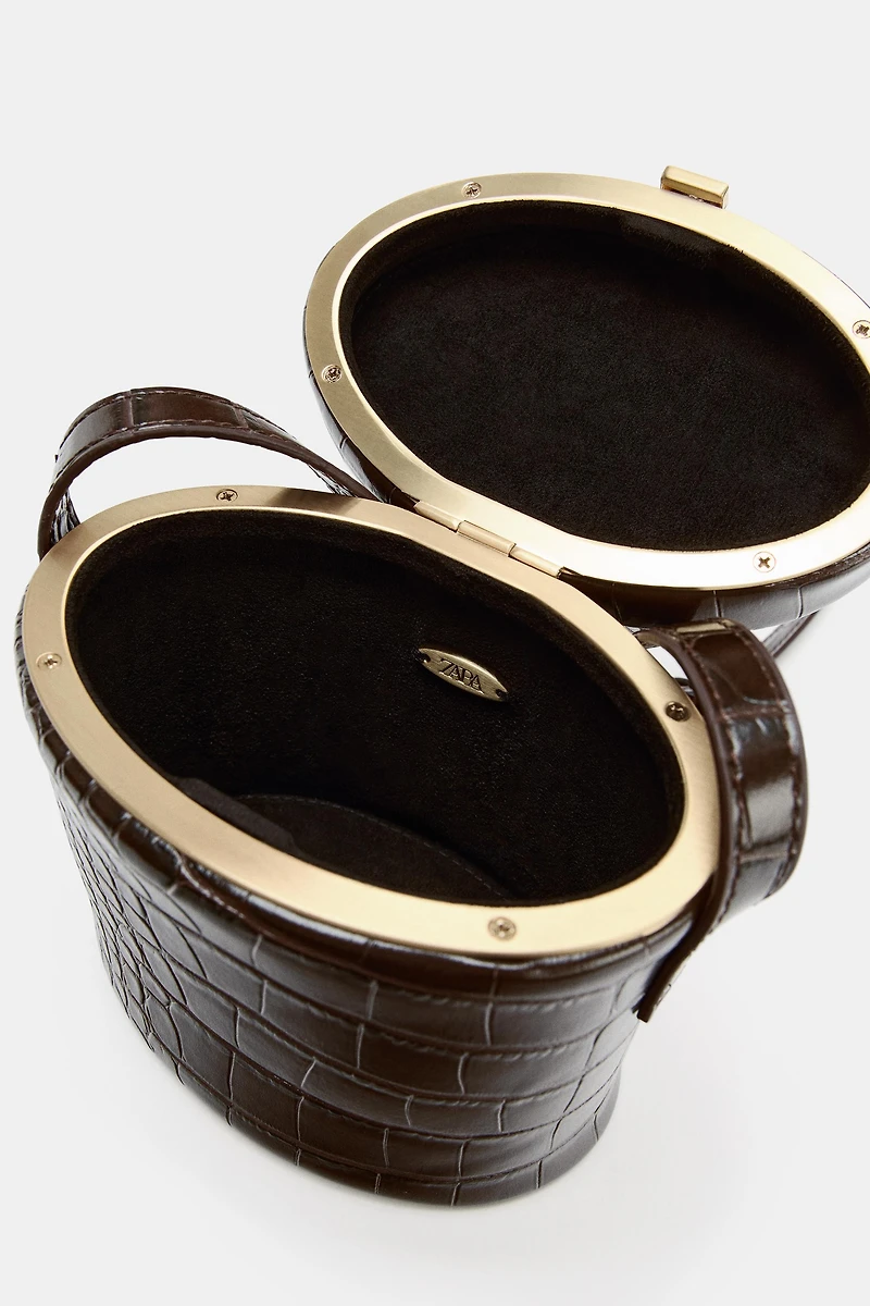 EMBOSSED RIGID BAG
