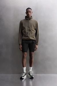 LIGHTWEIGHT COLOR BLOCK TECHNICAL JACKET