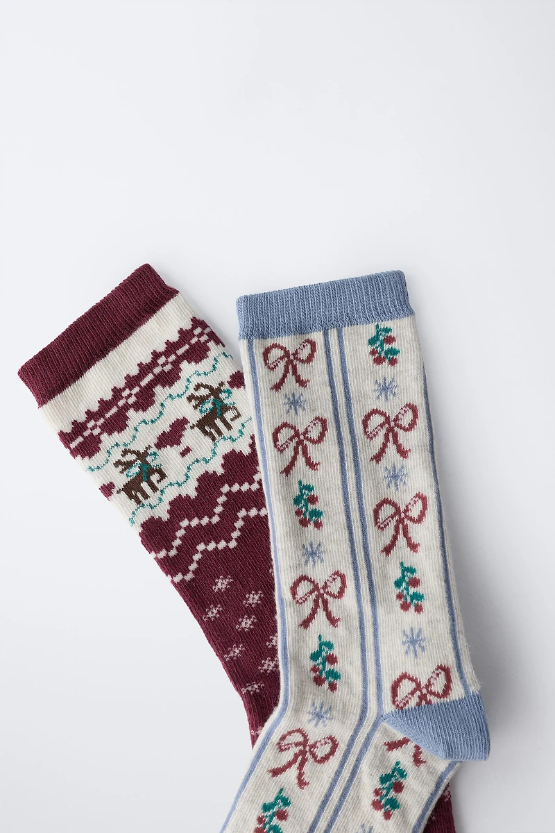 TWO-PACK OF LONG SOCKS WITH GREEK KEY AND BOW PRINT