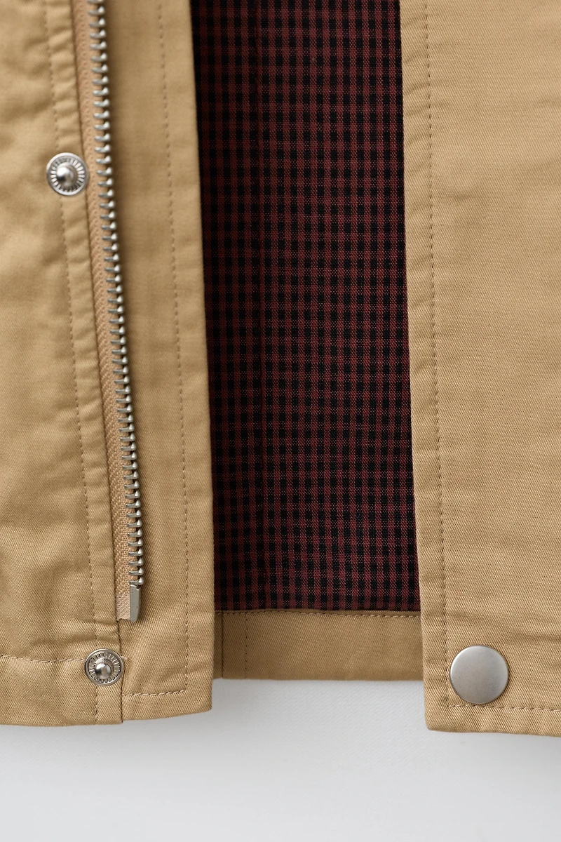 CONTRASTING COLLAR JACKET