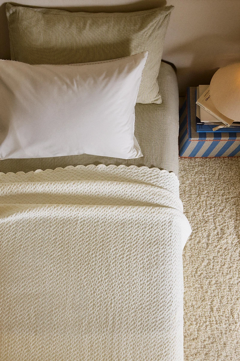 KIDS' MINI WAFFLE BEDSPREAD