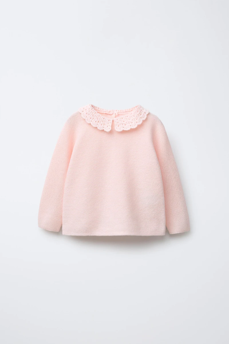 PULL EN MAILLE COL CROCHET