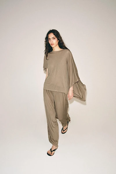 FLOWY BAGGY PANTS
