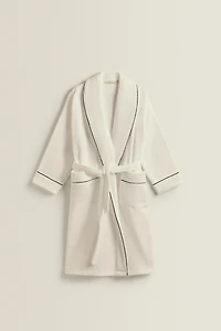 BATHROBE WITH PIPING (400 GXM²)