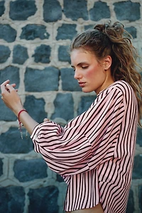 STRIPED BALLOON SLEEVE SHIRT