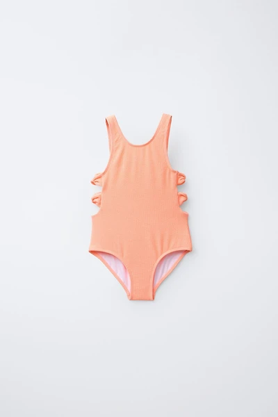AGES 6-14 / CUT-OUT BOW ONE-PIECE SWIMSUIT