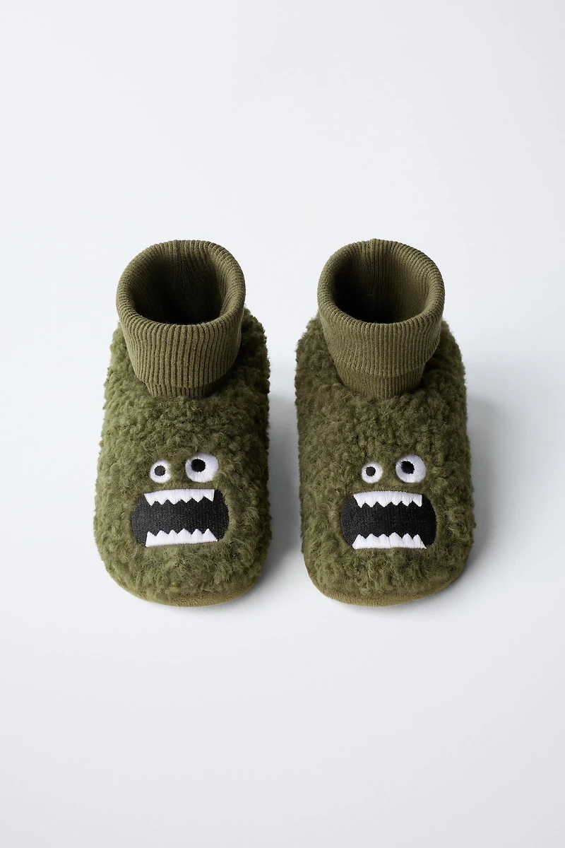 CHAUSSONS MONSTRE