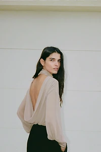 BODY EN CRÊPE GEORGETTE AVEC DOS