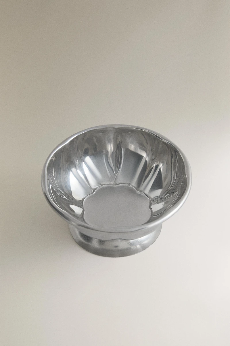 COUPE À GLACE EN ACIER