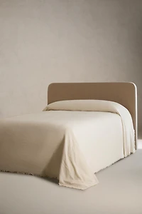 TEXTURED BEDSPREAD
