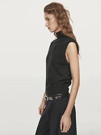 100% cashmere knit vest