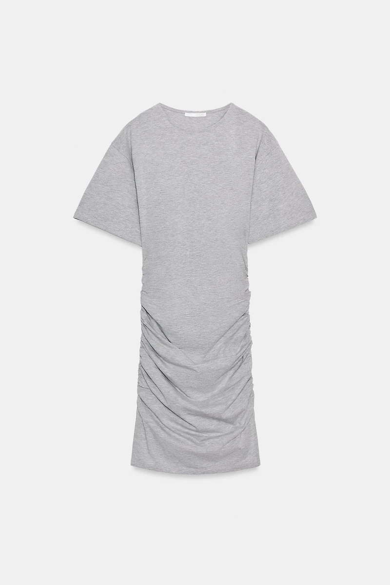 ROBE COURTE À PLIS