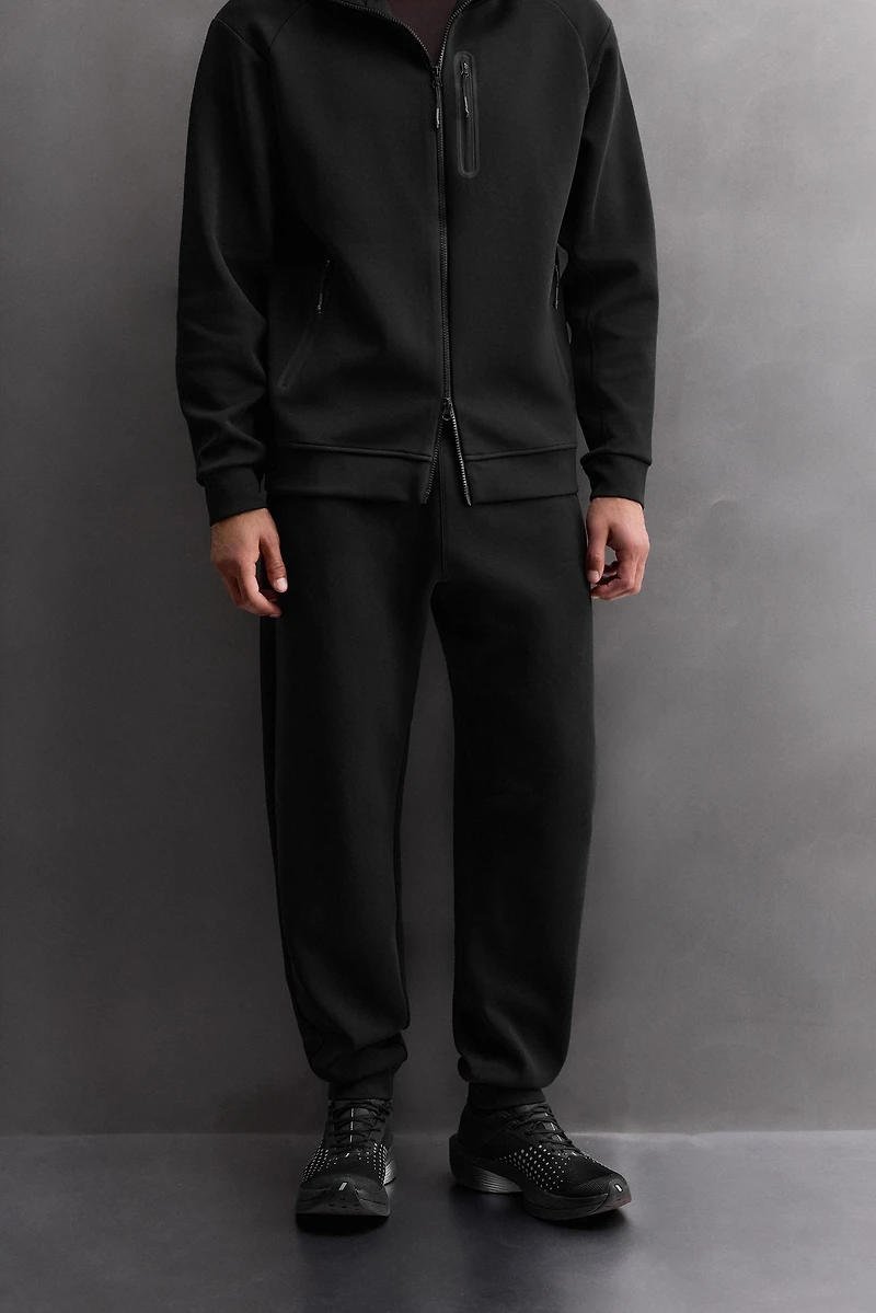 TECHNICAL ZIP PANTS