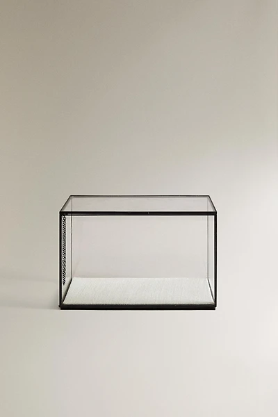 JEWELRY BOX WITH BLACK METAL BORDER