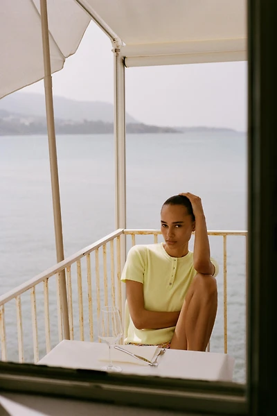 KNIT BUTTON-FRONT TOP