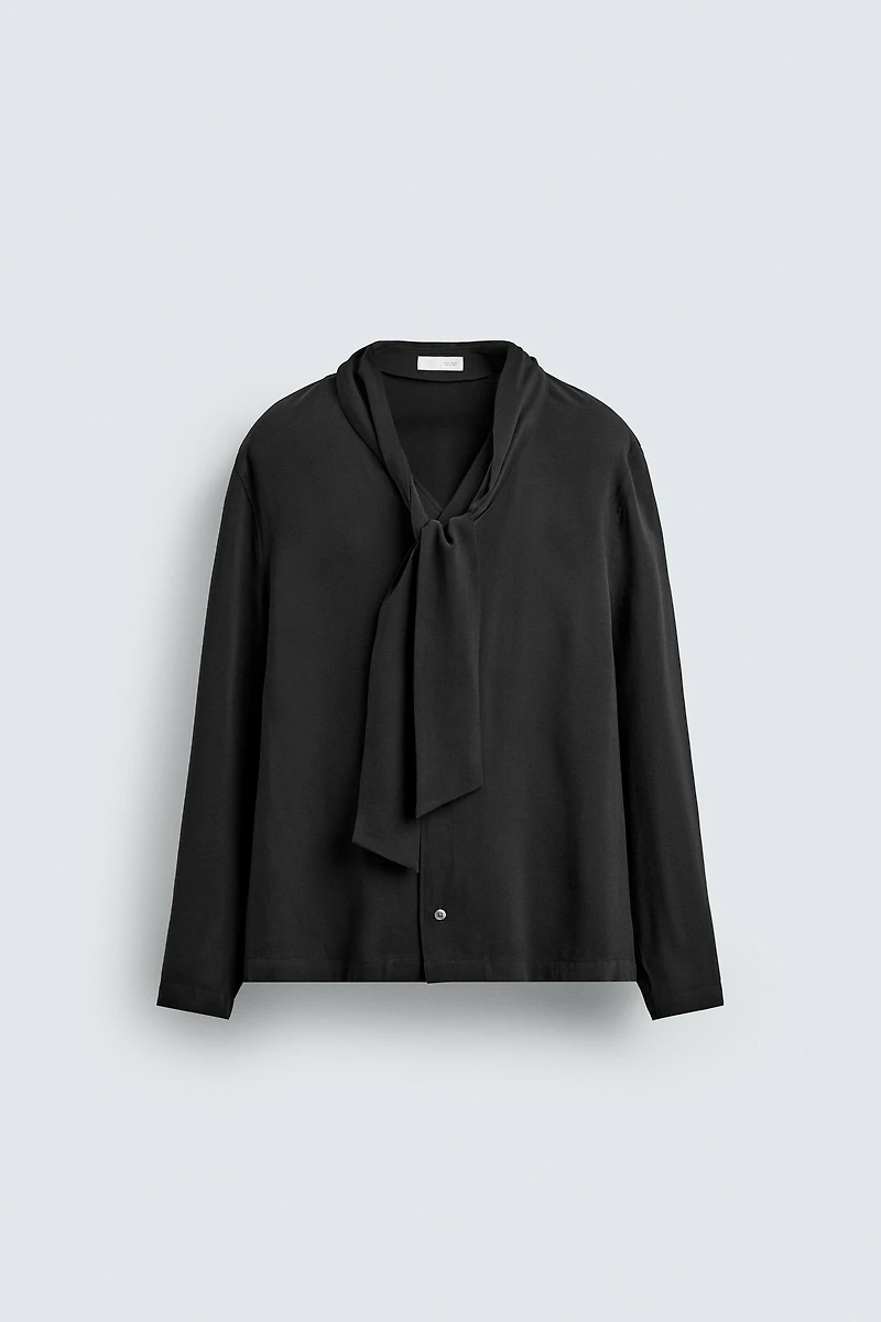 FLOWY TIE SHIRT
