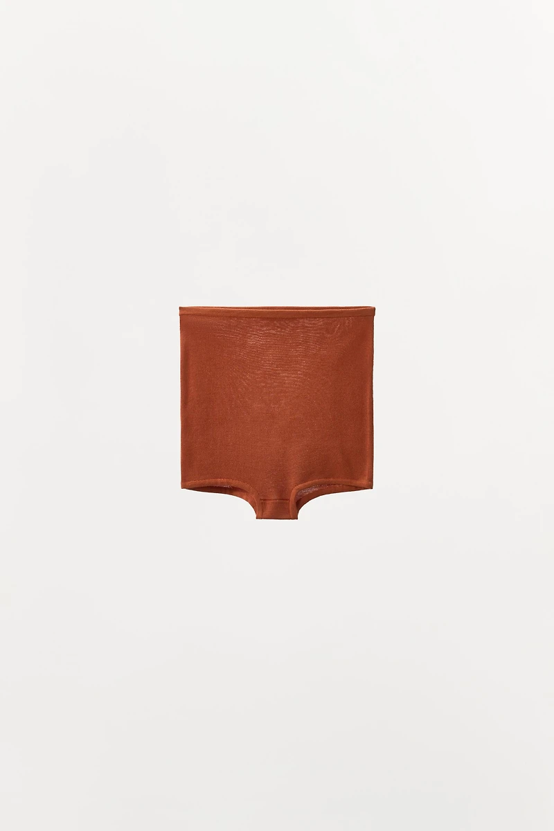 100% SILK SEAMLESS SHORTS