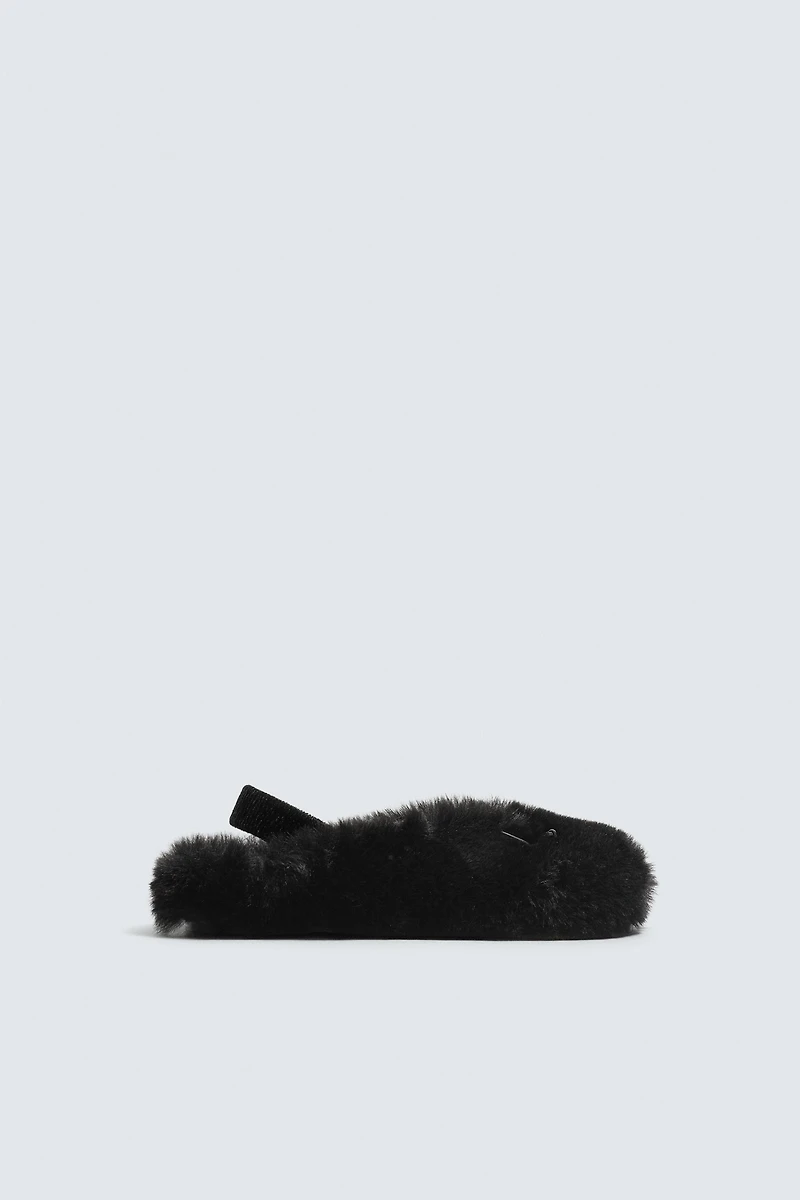 SABOTS EFFET FOURRURE HARRY LAMBERT FOR ZARA X DISNEY