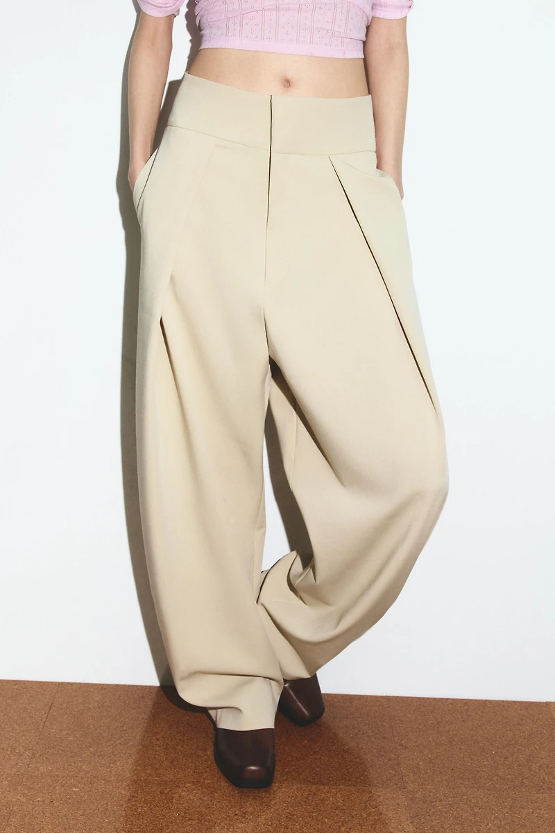 PLEATED BALLOON PANTS