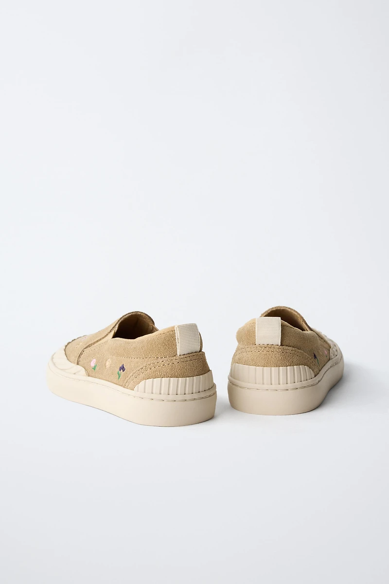TENNIS OU BASKET FLEURS CUIR