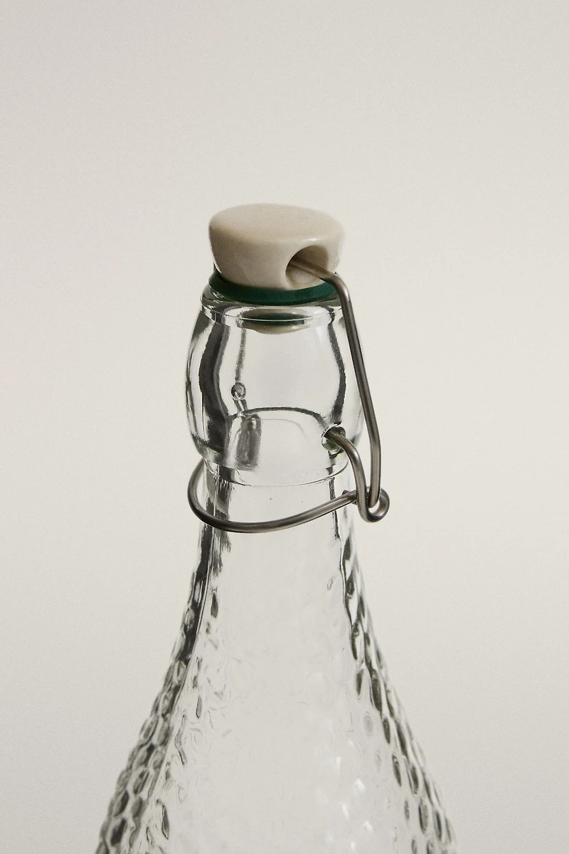 BOTTLE WITH CERAMIC STOPPER