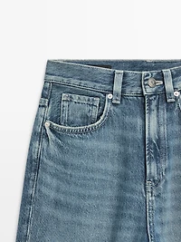 High-waist wide-leg jeans