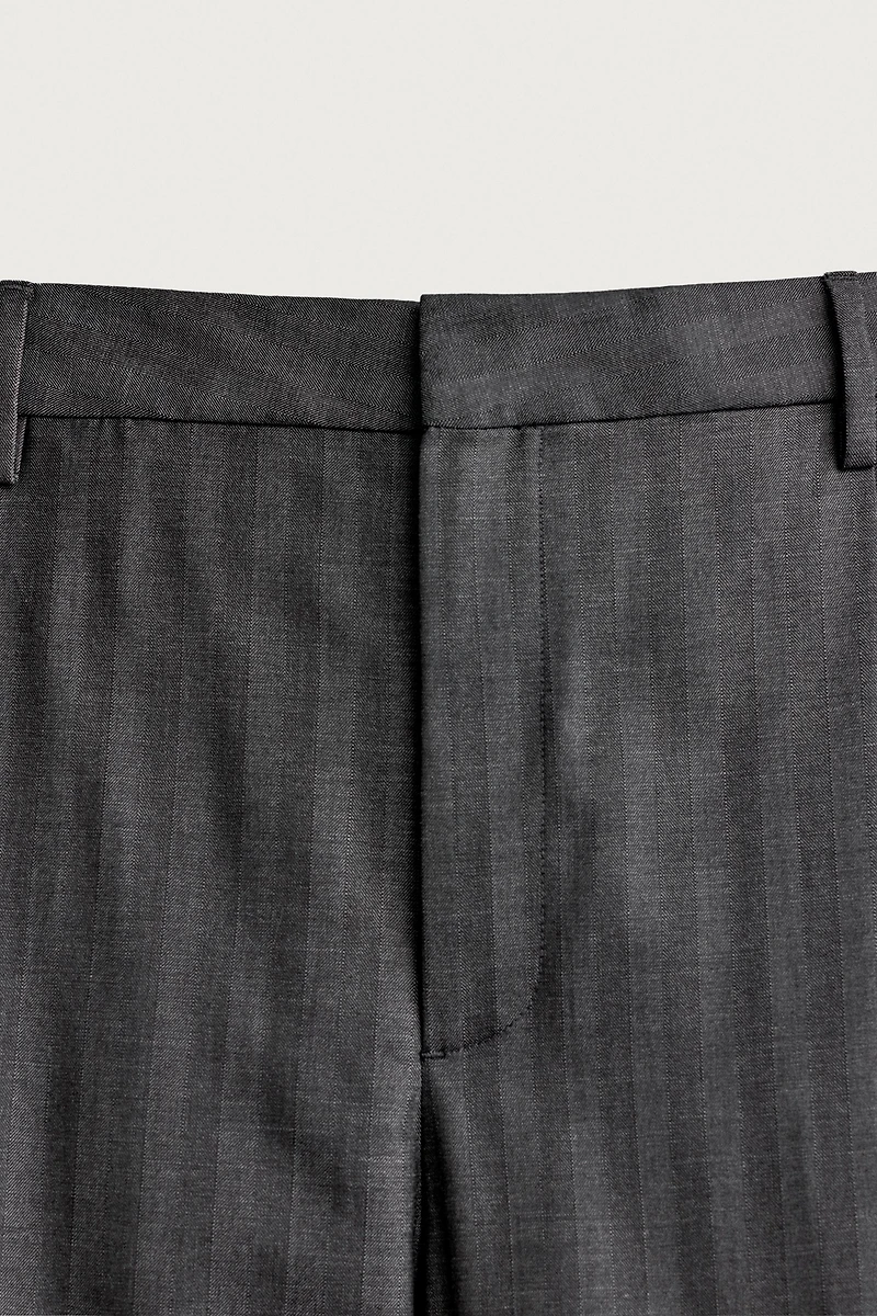 STRIPED PLEATED RELAXED FIT PANTS