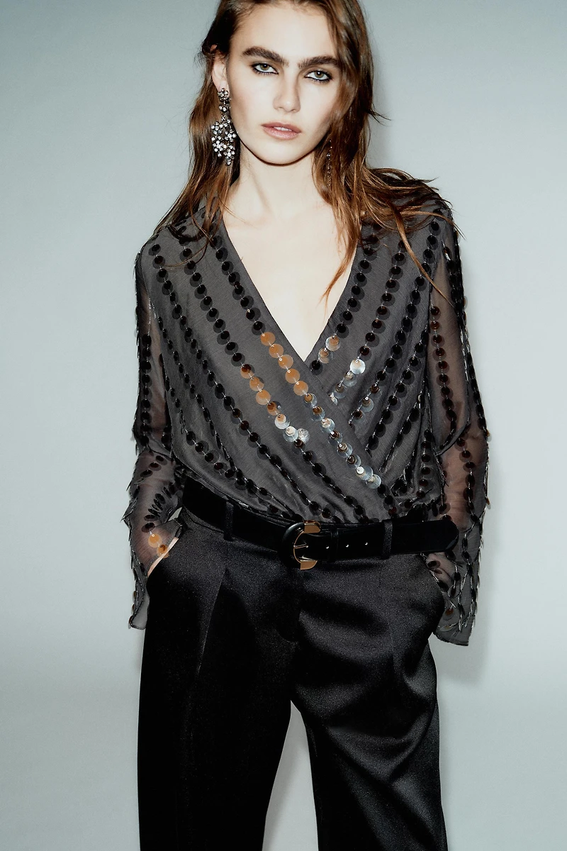 SATIN BARREL BELTED PANTS