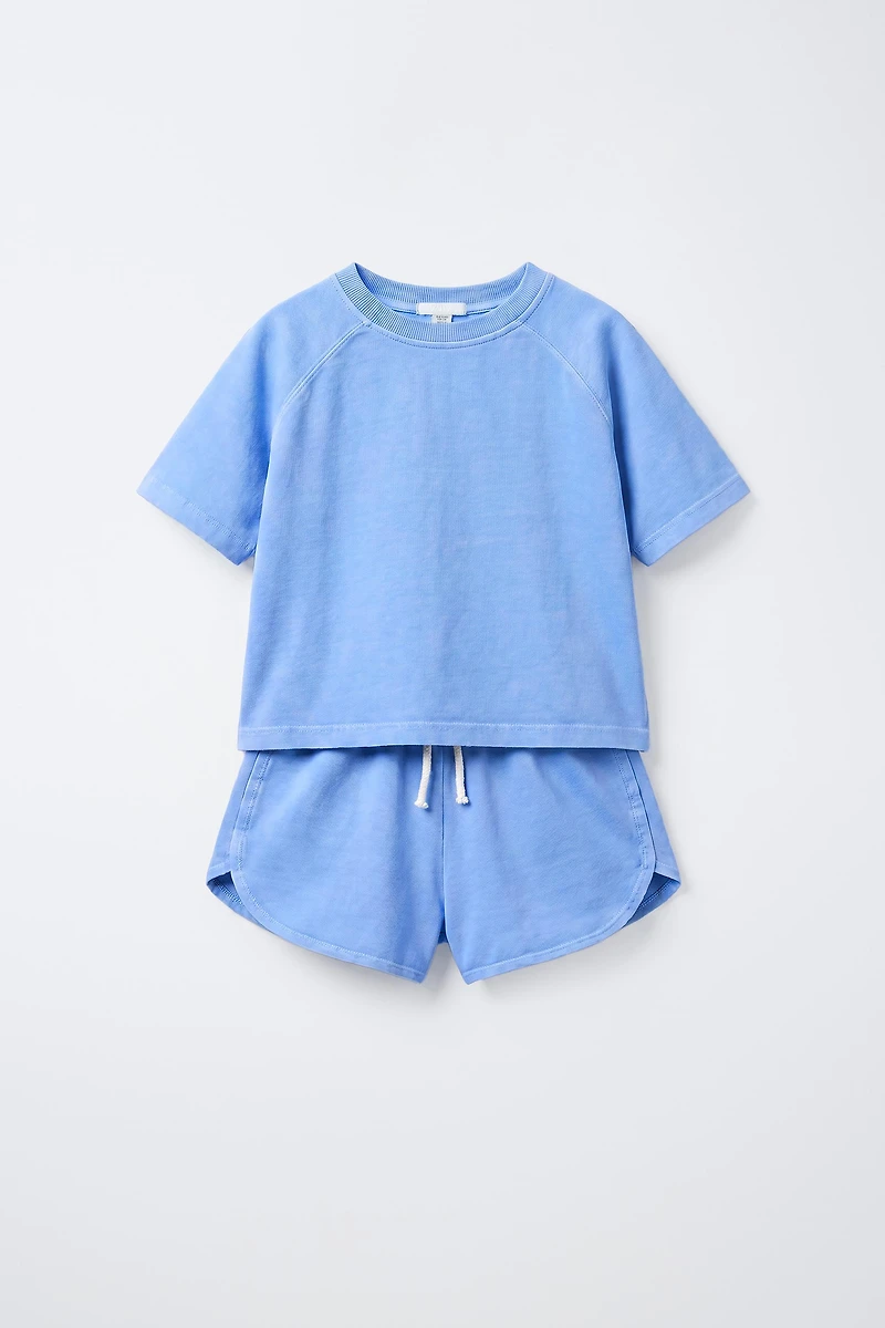 ENSEMBLE JOGGING T-SHIRT ET BERMUDA UNI