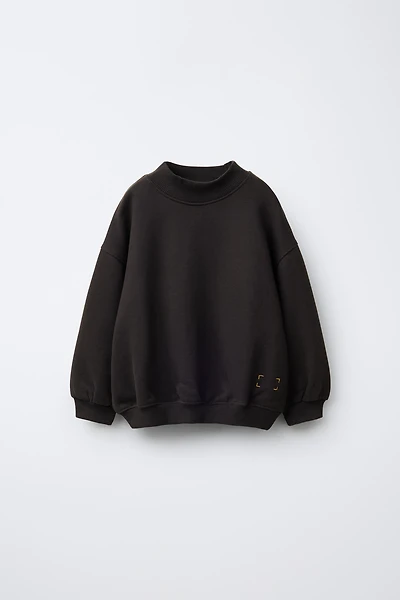 PLAIN MOCK NECK SWEATSHIRT