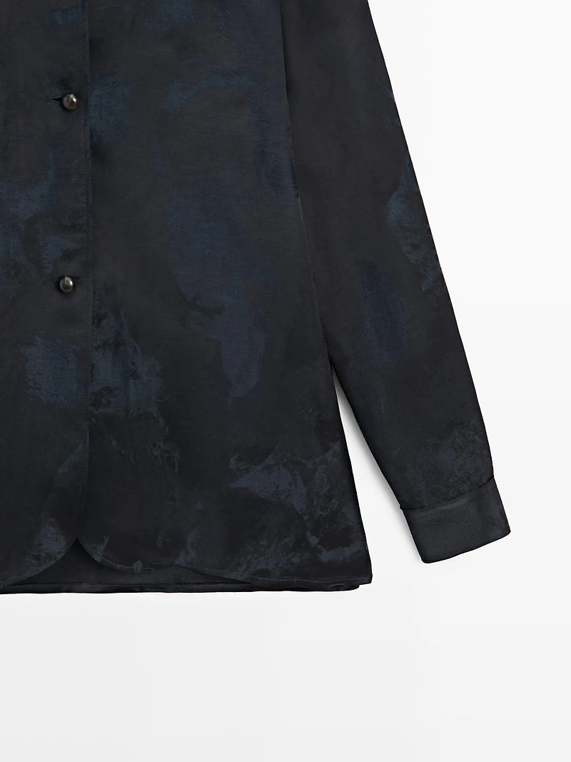 Flowing jacquard shirt