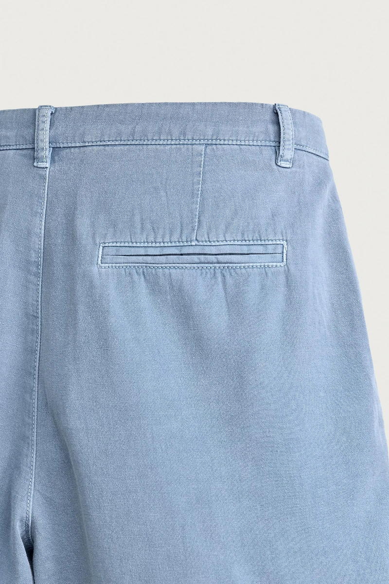 WASHED REGULAR FIT SHORTS