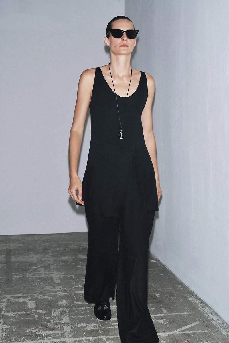 ASYMMETRIC ZW COLLECTION TOP