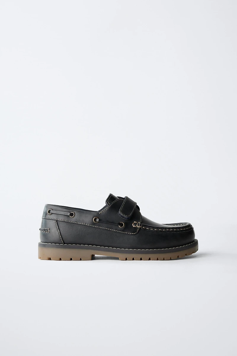CHAUSSURES BATEAU EN CUIR