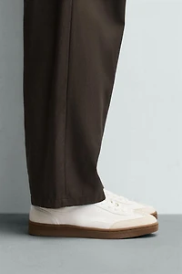 CONTRASTING SOLE SNEAKERS