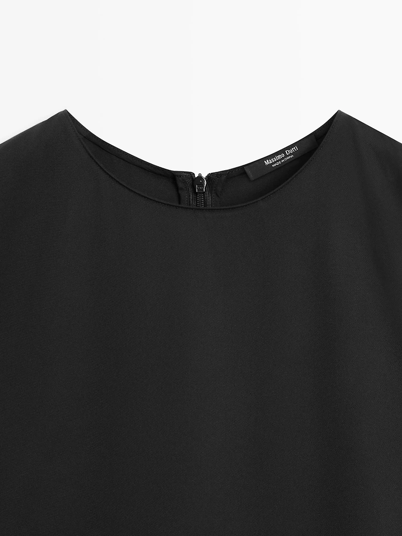 Flowing short sleeve dress