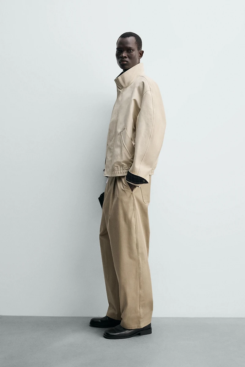 CONTRAST COLLAR JACKET