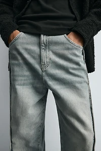 BAGGY FIT JEANS WITH SEAMS