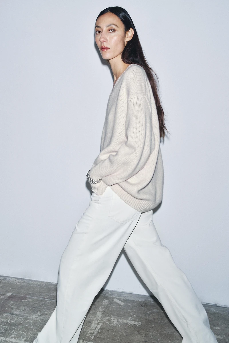 OVERSIZED WOOL AND CASHMERE SWEATER