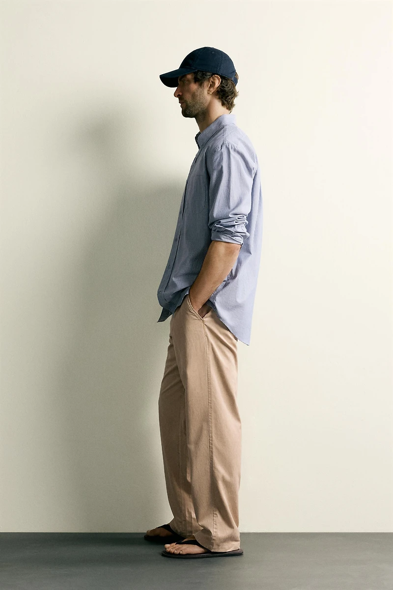 PANTALON CHINO DÉCONTRACTÉ À PLIS