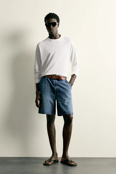 WAXED FINISH STRAIGHT FIT JEANS