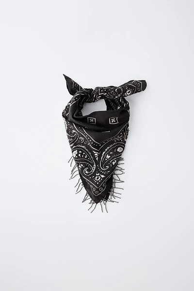 BANDANA PAISLEY ET FRANGES FANTAISIE