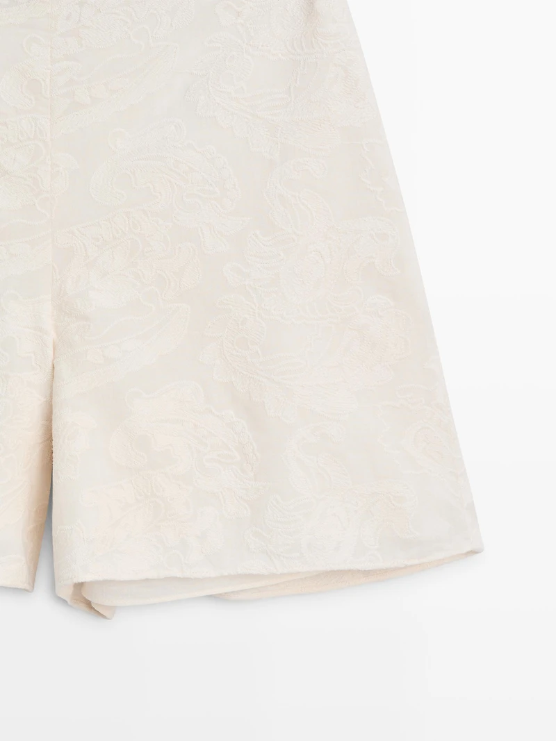 Short tissu fantaisie
